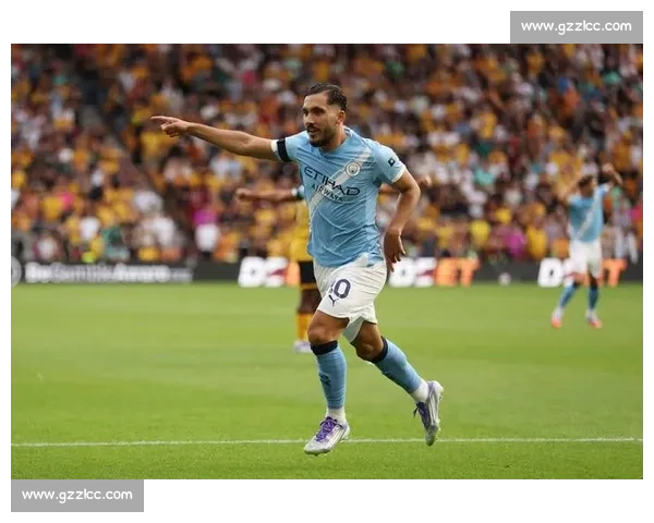 曼城世俱杯首战备战训练：新援谢尔基、赖因德斯合练亮相