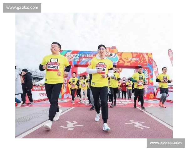 滨江 “小上马” 开跑 千组亲子共赴童年首枚 PB